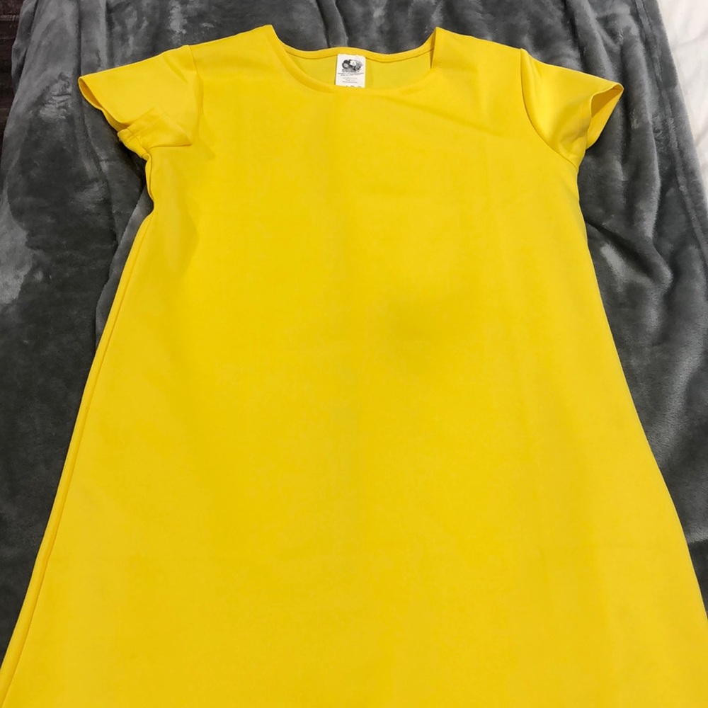 no stains never worn straight out of the box yellow mini dress